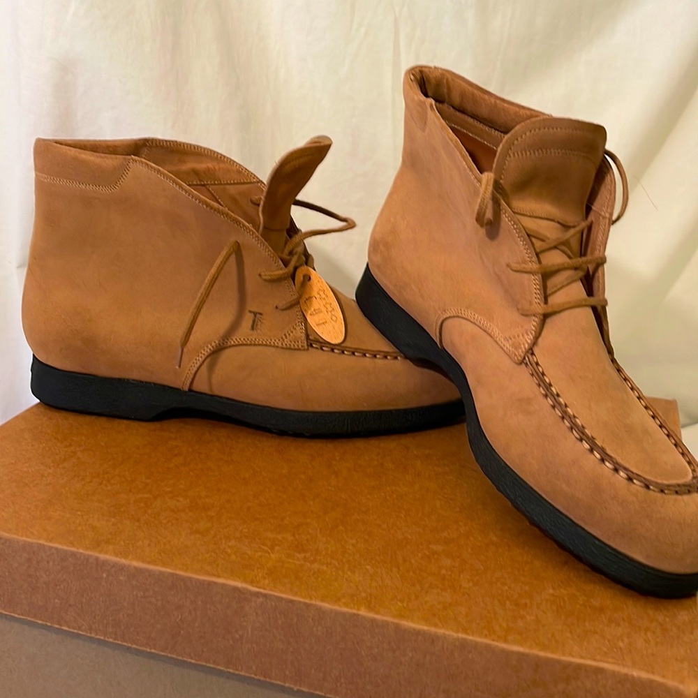 Tod’s low ankle boot